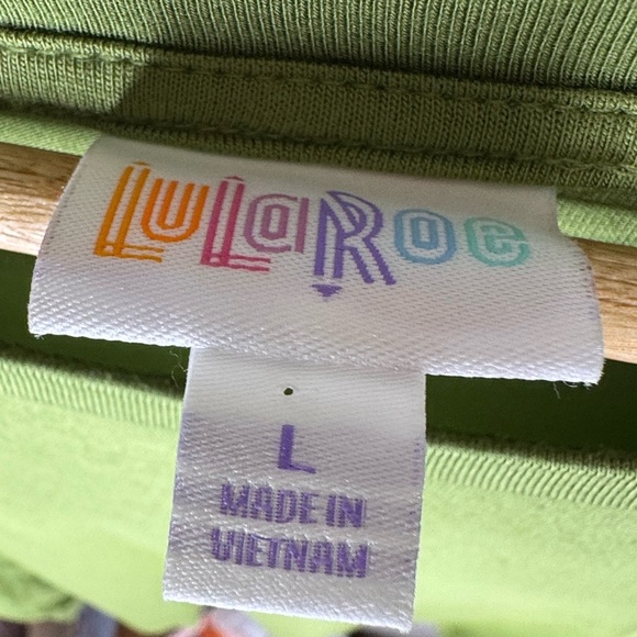 Lularoe Dahl-ruffle  sleeve tee - Picture 2 of 6